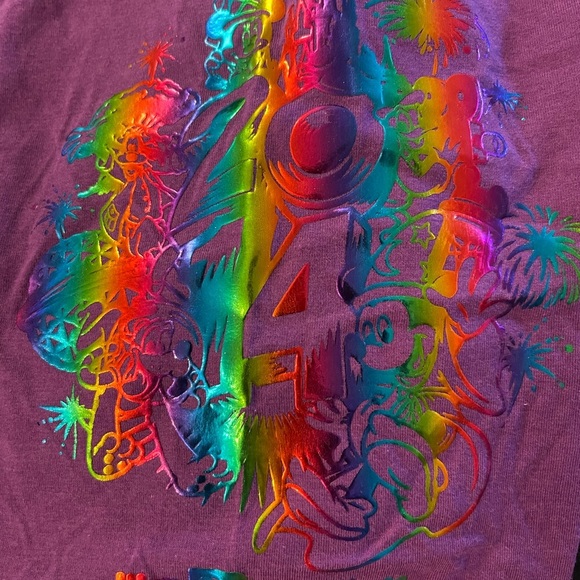 Walt Disney World Parks 2014 Kids Tee in Purple with Multicolor Design - Picture 2 of 3